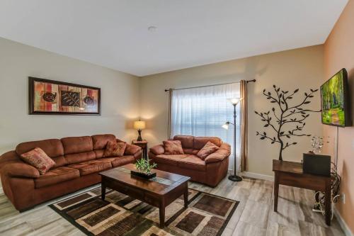F - New 4 Bedroom Home - 5 Miles to Disney - Free Water Park - Private Pool photo 20