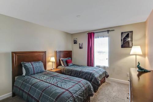 F - New 4 Bedroom Home - 5 Miles to Disney - Free Water Park - Private Pool photo 47