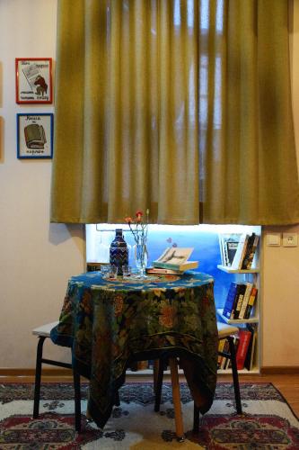 Svetainės erdvė apgyvendinimo įstaigoje Librarians' Flat