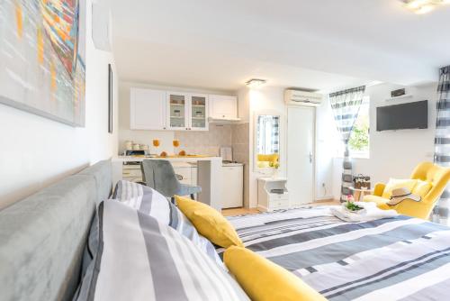 Apartments Luna