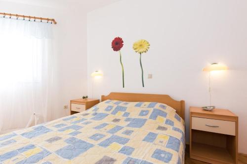 Postel nebo postele na pokoji v ubytování Apartments in Vrbnik/Insel Krk 36771