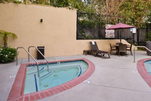 Best Western Hollywood Plaza Inn Hotel - Hollywood Walk of Fame LA Image