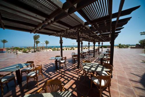 Restaurace v ubytování Shams Alam Beach Resort