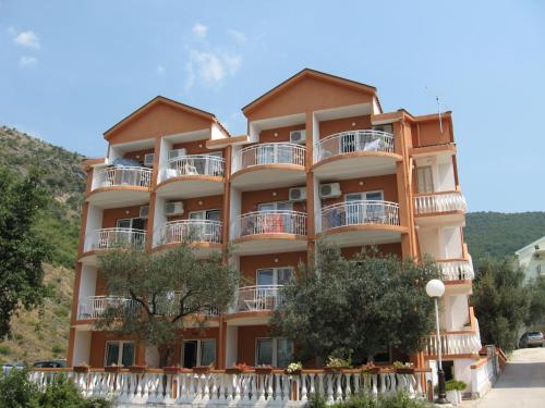Φωτογραφία από το άλμπουμ του Villa San Marco στην Μπούντβα
