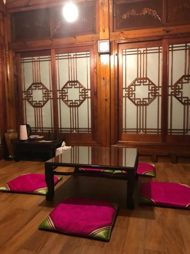 Χώρος καθιστικού στο Hanok Guesthouse Suni