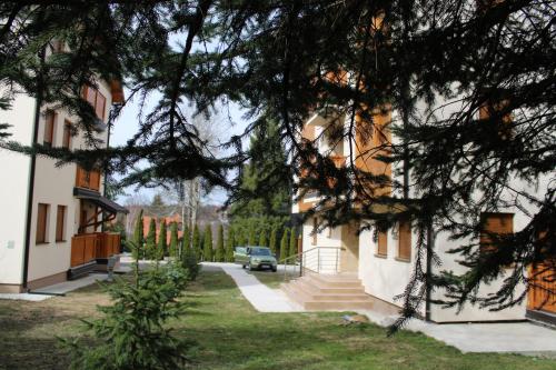 Jardí fora de Apartman Goca