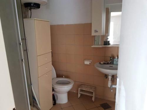 Kúpeľňa v ubytovaní Drvenik, Apartman 1m from sea