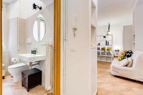 Vonios kambarys apgyvendinimo įstaigoje Vasari's Home