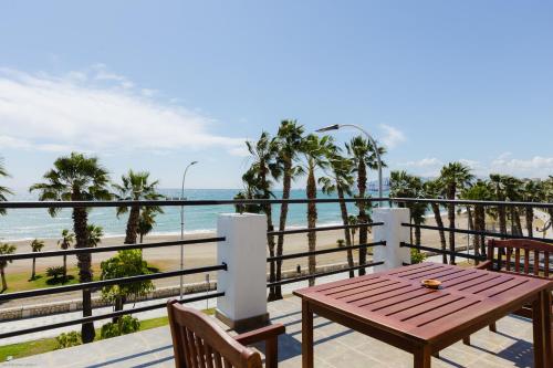 Loft con gran terraza en primera linea de playa, Málaga ...