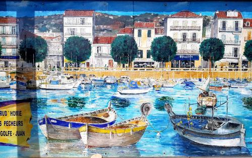 Imagen de la galería de T2 coquet proche plages, port et centre ville, en Golfe-Juan