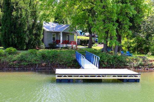Boundary Waters Resort & Marina – Photos 4