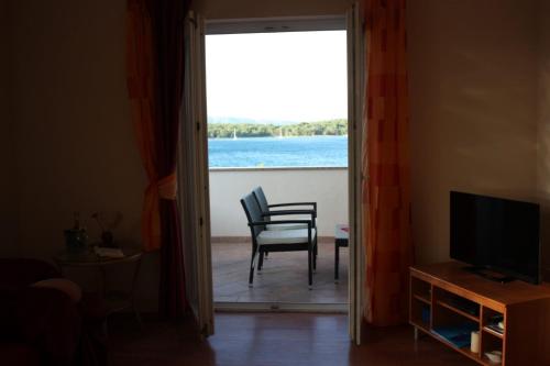 Apartments Niko - with pool – Photos 4