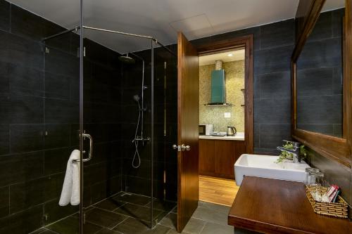 Phòng tắm tại Tropical House Apartment Da Nang