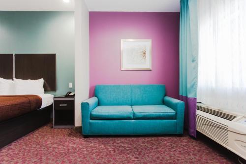 Express Inn - Spring Image