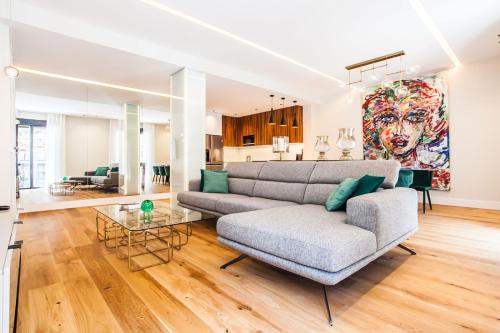 Un lugar para sentarse en Luxury Apartment Salamanca District