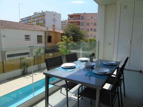 Appartement proche mer avec piscine Rosas