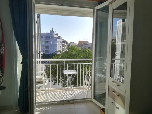 Large beachfront apartment Medano