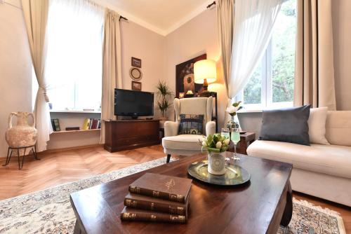 Zadar Center Beach Apartment - DIRECTLY ON THE SEA