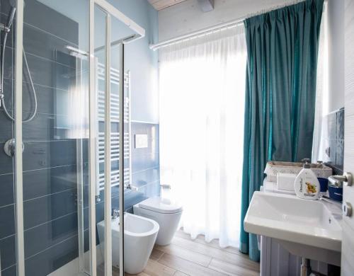 A bathroom at Il Sopracciglio Suites - Red Suite