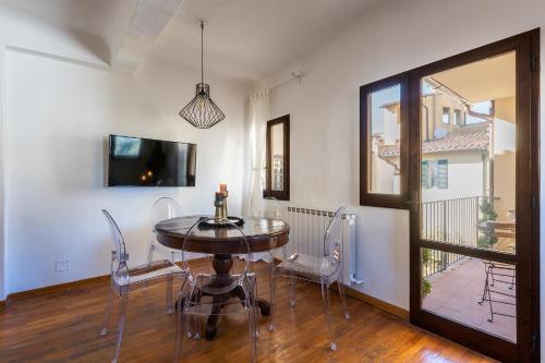 Apartments Florence San Niccolò View