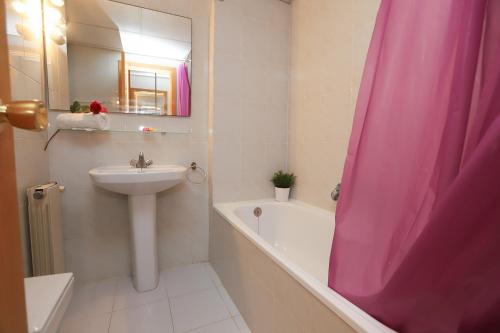 COSTA DAURADA APARTAMENTS -102 Internacional