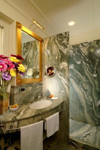 Art Hotel Orologio photo 126