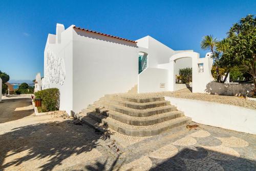 Liiiving in Algarve - Alvor Blue Villa