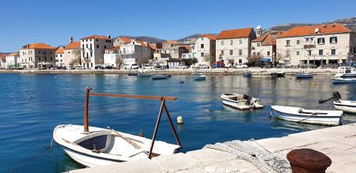 Apartment LANA Kaštel Stari