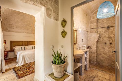 Koupelna v ubytování Masseria Cervarolo