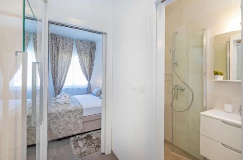 Kúpeľňa v ubytovaní Apartment Sendi 5 min from the beach