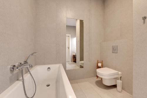 ห้องน้ำของ Golden Bay by Nadmorski Dwór Apartments