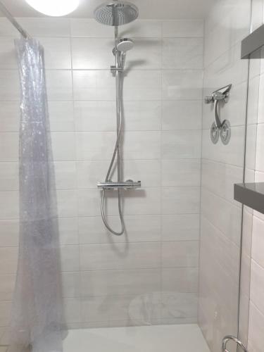 Ένα μπάνιο στο Ferienwohnung Sobichowski