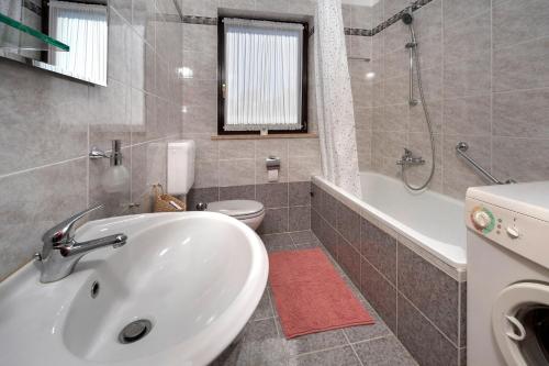 Gallery image of Apartment KIKA in Poreč