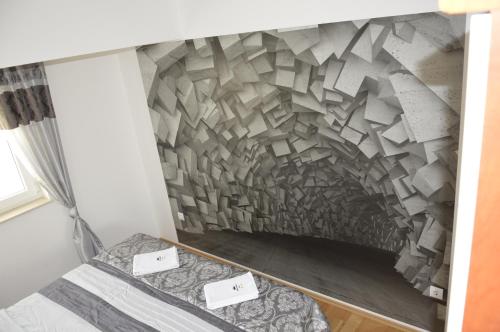 Apartament M & E
