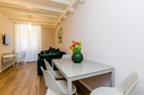 พื้นที่นั่งเล่นของ Villa Flores