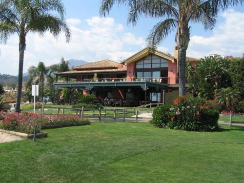 Marbella, Los Arqueros Golf & Country Club, Sleeps 7 plus 1 child