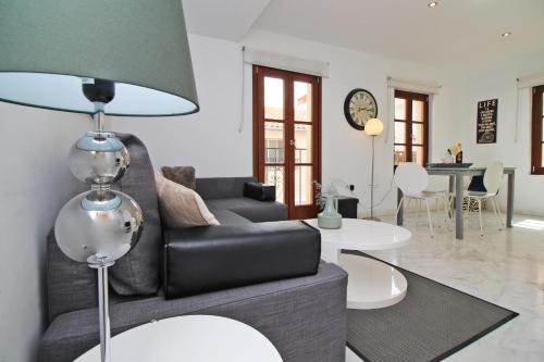 Del Parque Flats - Tribuna