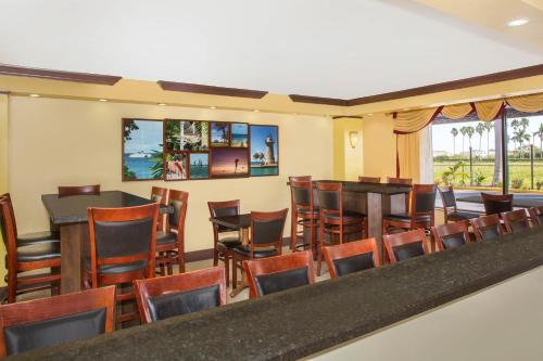 Ресторан / где поесть в Days Inn by Wyndham Florida City
