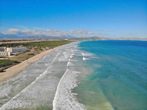 an aerial view of a beach with the ocean at 146 Casa Starfish ETV6542 by Mallorca Charme in Can Picafort