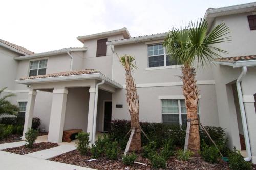 A - New 4 Bedroom Home - 5 Miles to Disney - Free Water Park - Private Pool photo 15