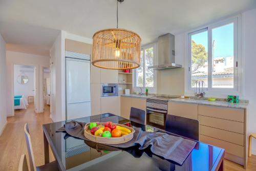 Beachfront Apartment Sivella by Sealand Villas