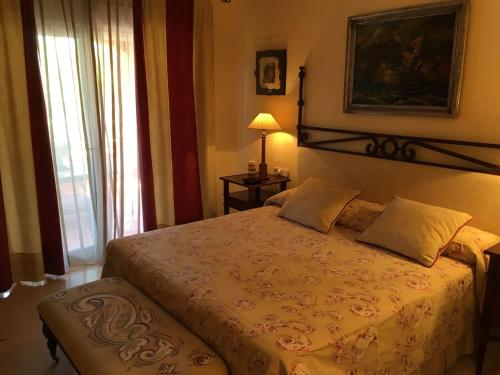 Posteľ alebo postele v izbe v ubytovaní Luxury Apartment in 5 Star Urbanization