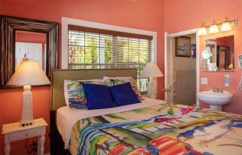 Gallery image of Caribbean House in Key West