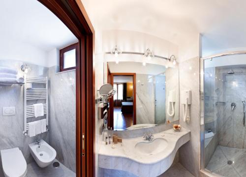 Koupelna v ubytování Hotel Palazzo Guardati