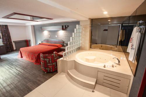 Gallery image of Hotel La Rosa - S&oacute;lo Adultos in Mexico City