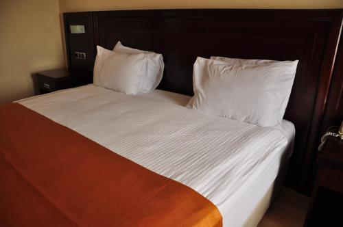 Postel nebo postele na pokoji v ubytování Eser Diamond Hotel Spa & Convention Center İstanbul