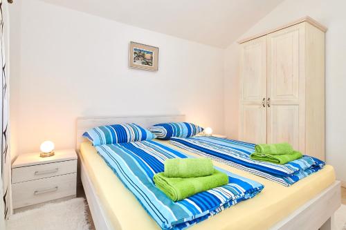 Sunset Holliday Apartment