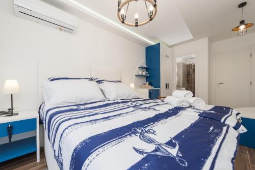 Blue Old Navy Rooms - AE1094, Zadar (updated prices 2025)