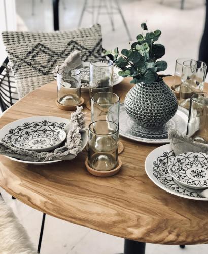 Foto Dubais asuva majutusasutuse Number One Tower Suites galeriist