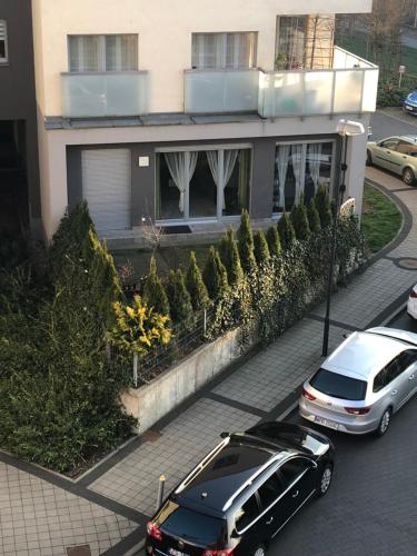 Το κτήριο όπου στεγάζεται  το διαμέρισμα